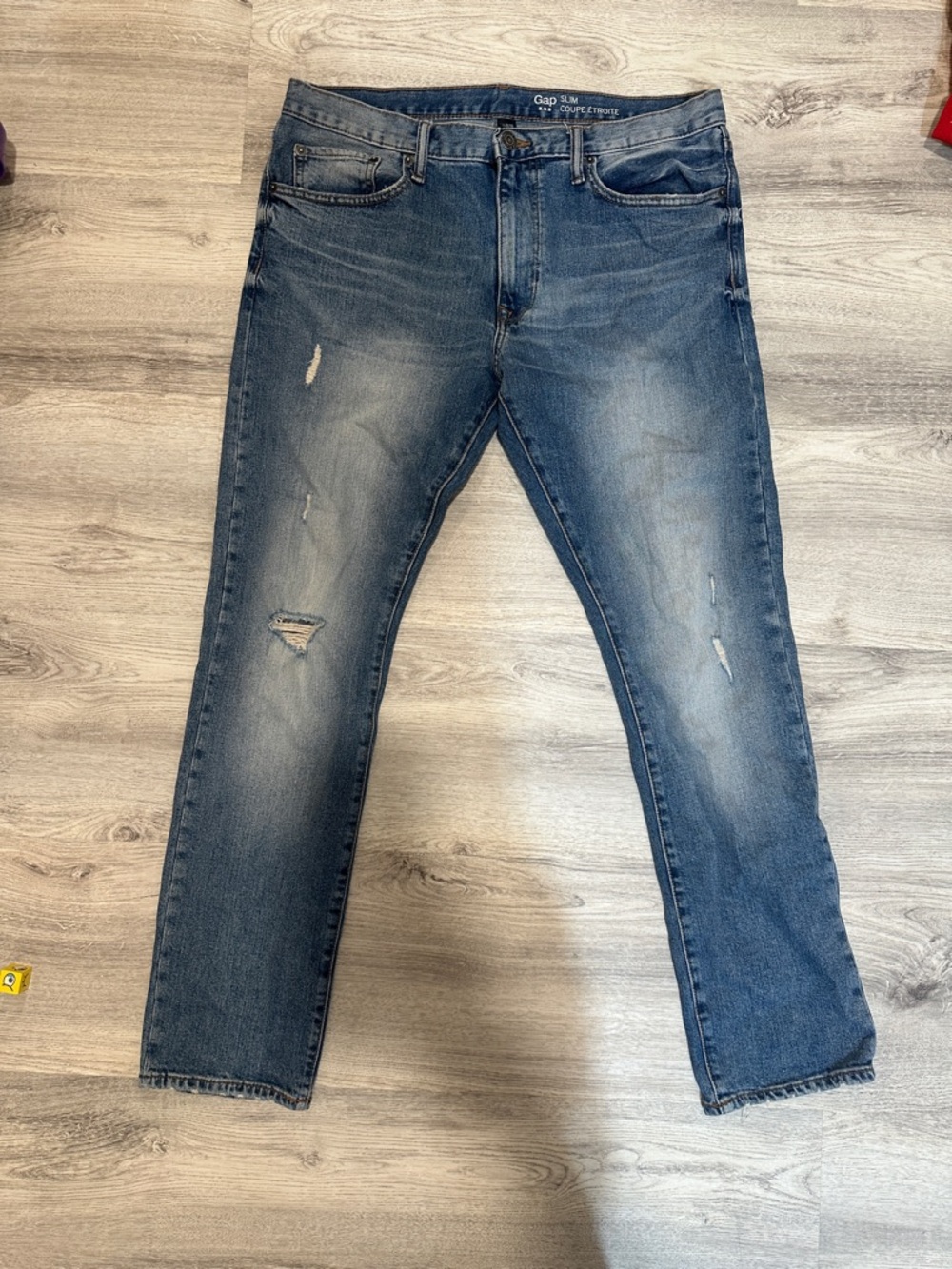 GAP Slim Straight Distressed Blue Jeans